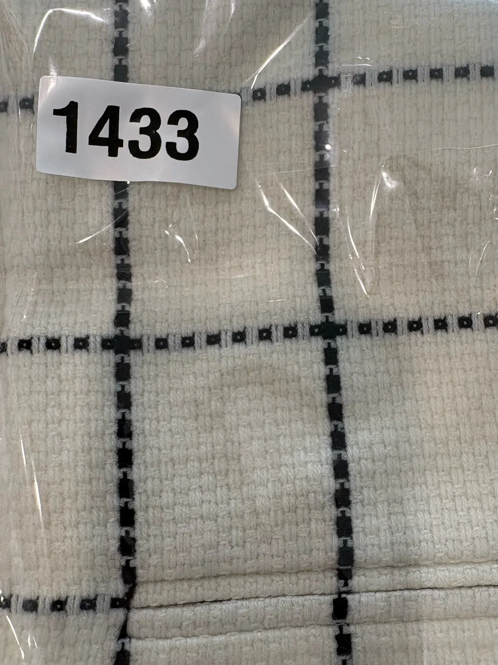 Sanctuary tweed sleevless long window pane vest size small cream/ black color - Picture 9 of 9